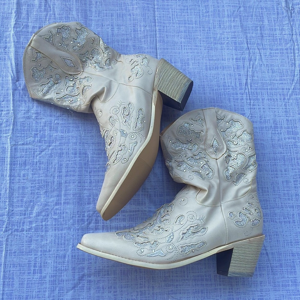Sequence cow boy boots 8 1/2
